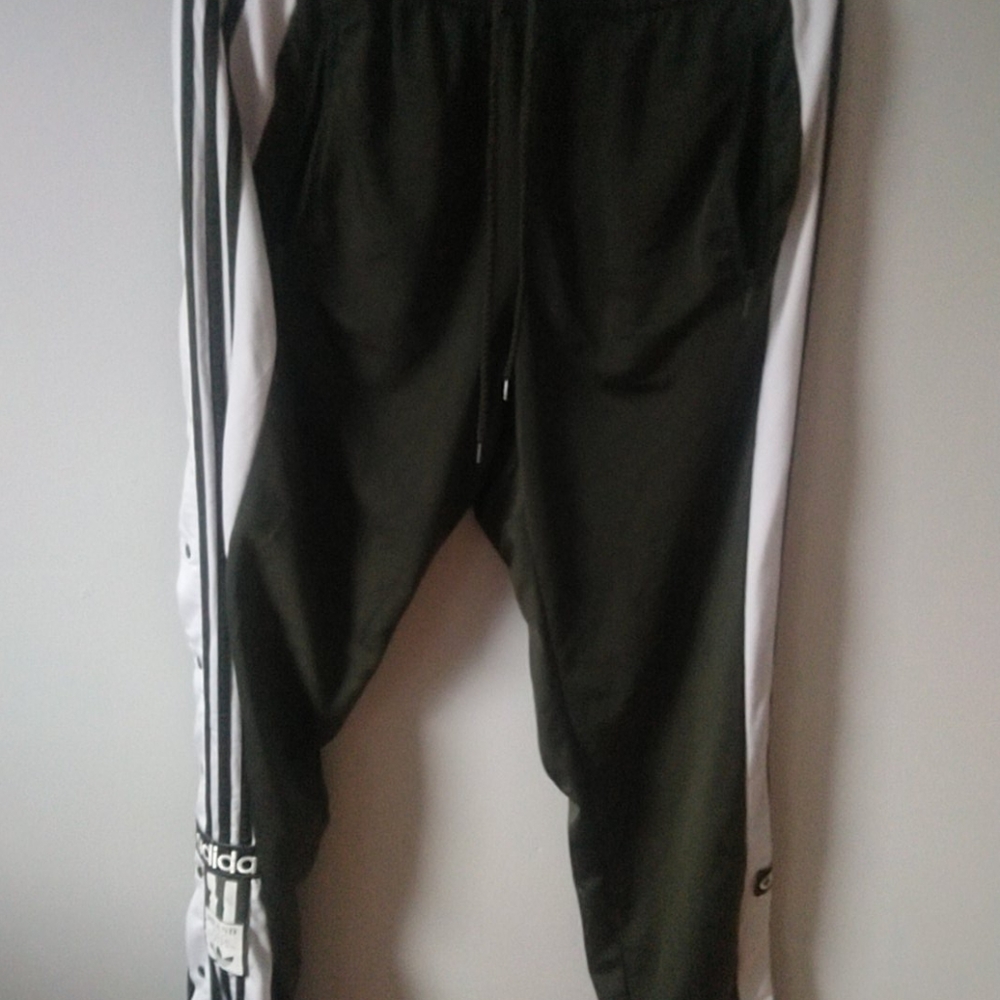 Side button up adidas army green trackpants